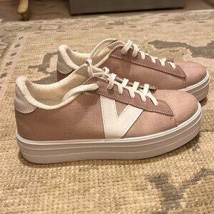 Pink Victoria sneakers